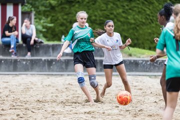 Bild 38 - wBJ/wCJ Beachsoccer Cup